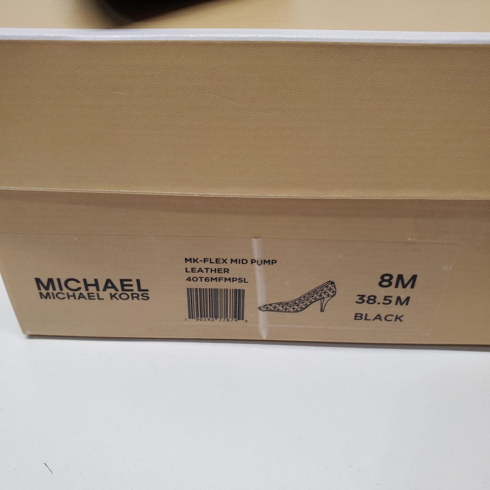 MK Flex Mid Pump cutout Leather heels ๐ - Picture 8 of 9